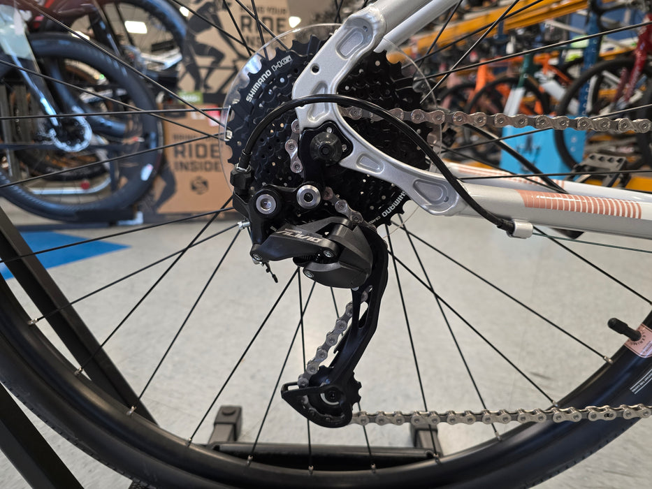 Fuji Absolute 1.7 ST Shimano Alivio - Silver