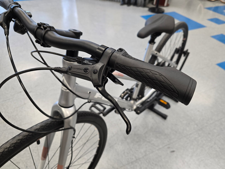 Fuji Absolute 1.7 ST Shimano Alivio - Silver