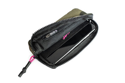 Muc-Off Essentials Case Camo