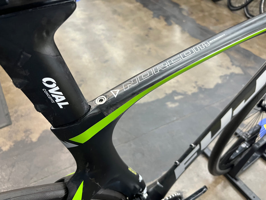 Fuji Norcom Straight 2.5 Shimano 105 11 Speed - Carbon/Green 2015 NEW