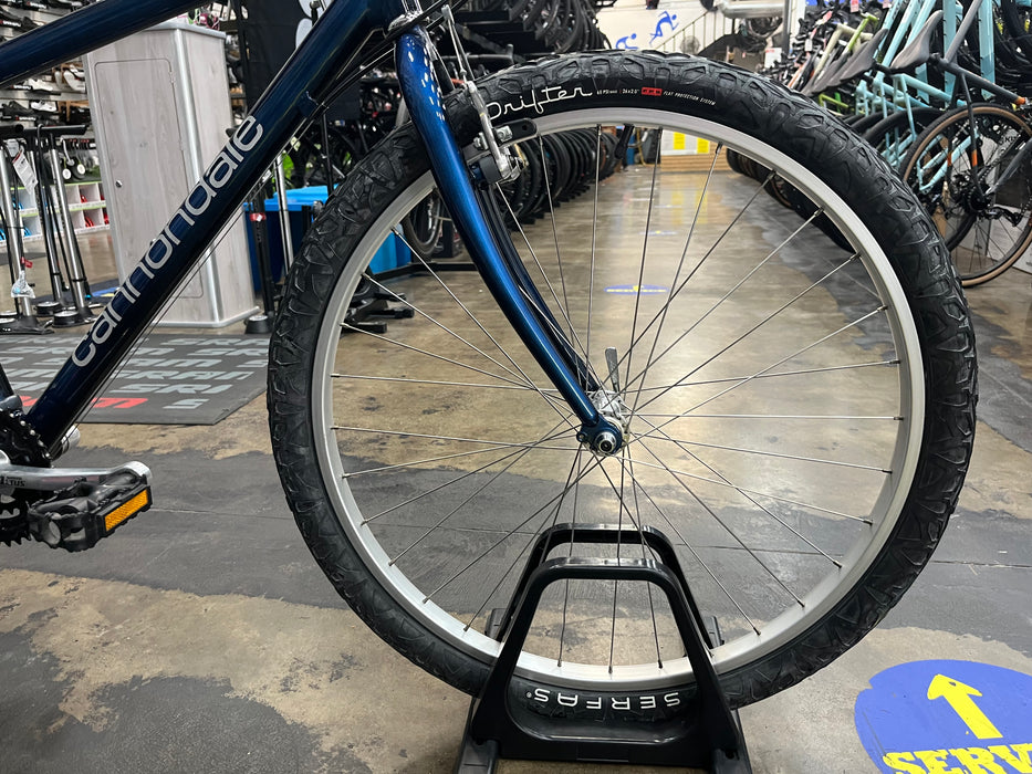 Cannondale M200 7 Speed Mountain Bike - Blue Fade USED