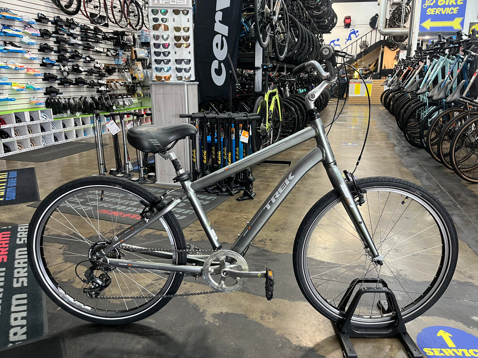 Trek Shift 1 Shimano Tourney 7 Speed - Silver USED