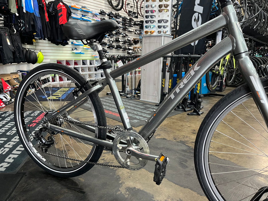 Trek Shift 1 Shimano Tourney 7 Speed - Silver USED