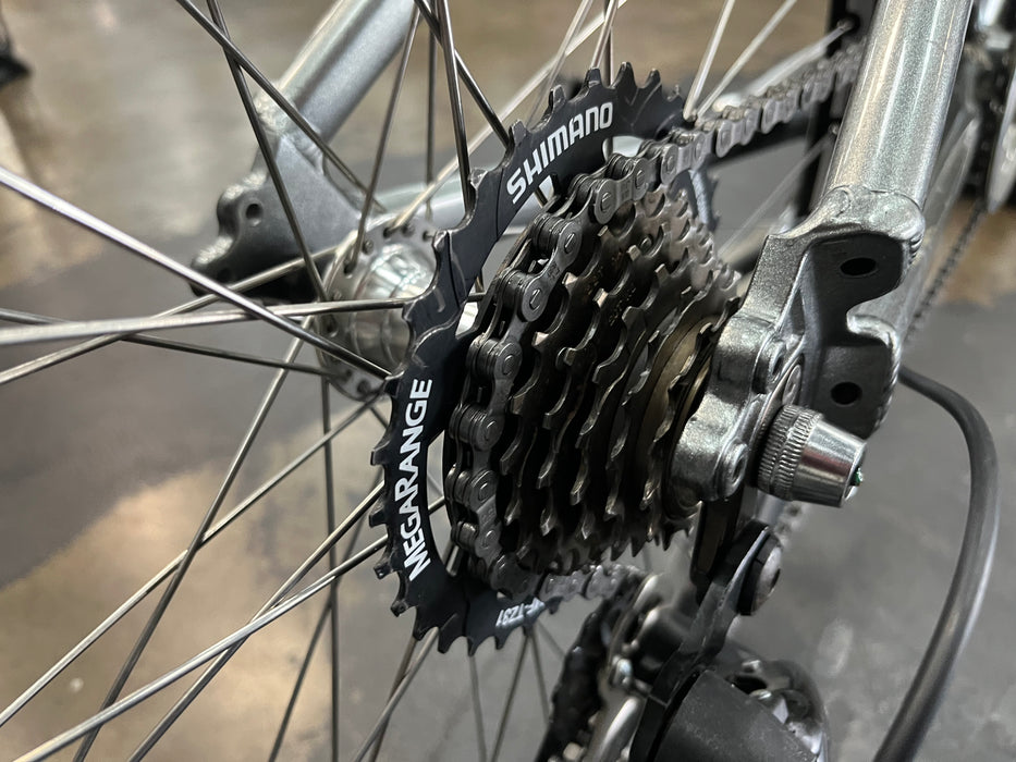 Trek Shift 1 Shimano Tourney 7 Speed - Silver USED