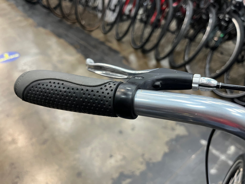 Trek Shift 1 Shimano Tourney 7 Speed - Silver USED