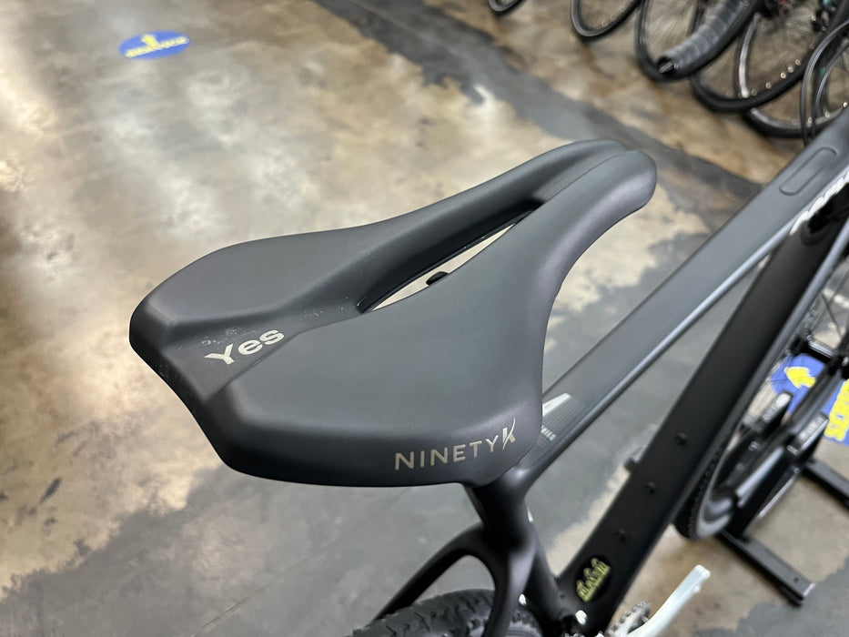 Cervelo Aspero GRX RX810 w/ Shimano GRX Wheels - DEMO