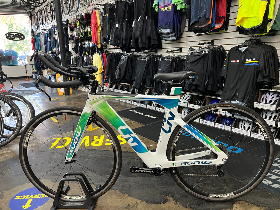 Liv Avow Advanced Shimano 105/Ultegra 11 Speed - White USED