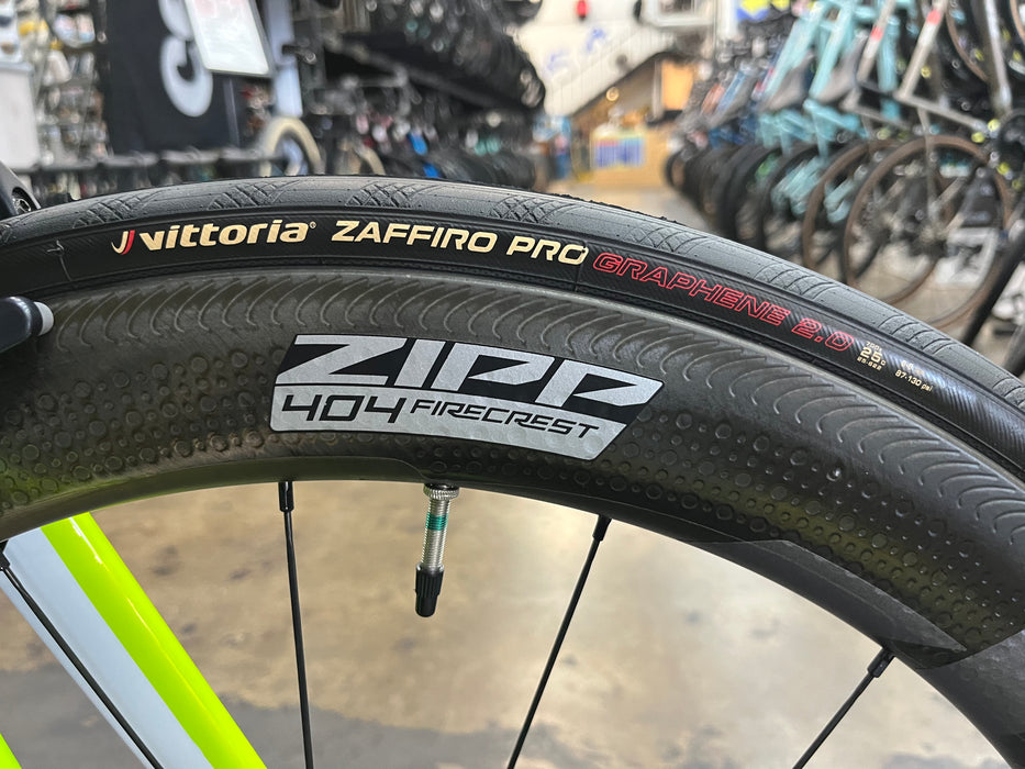 Cervelo P3 Shimano Ultegra Di2 w/ ZIPP 404 Firecrest Wheels - Fluoro/Black/Black 2019 DEMO