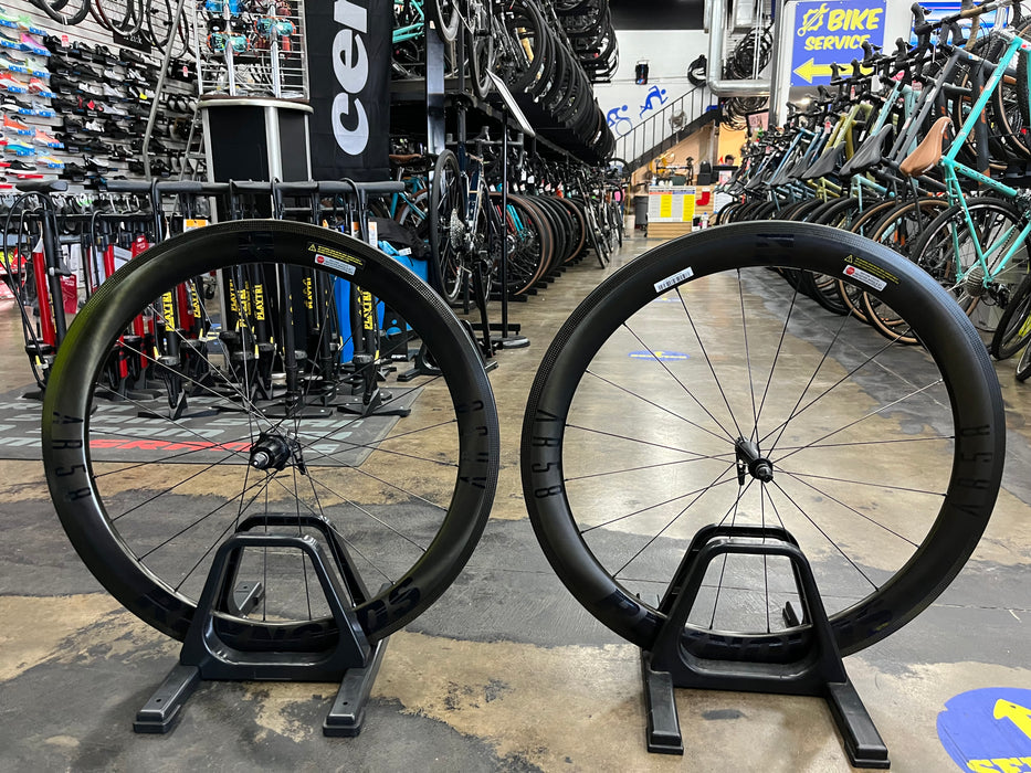 Reynolds AR58 Rim Brake Carbon Clincher Tubeless Wheelset