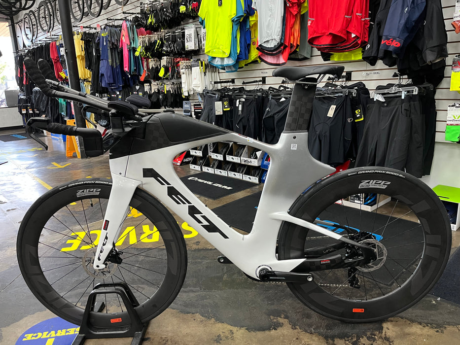 Felt IA FRD 2.0 SRAM Force D2 eTap AXS 1X Powermeter ZIPP 404/808 Firecrest Wheels - 2025