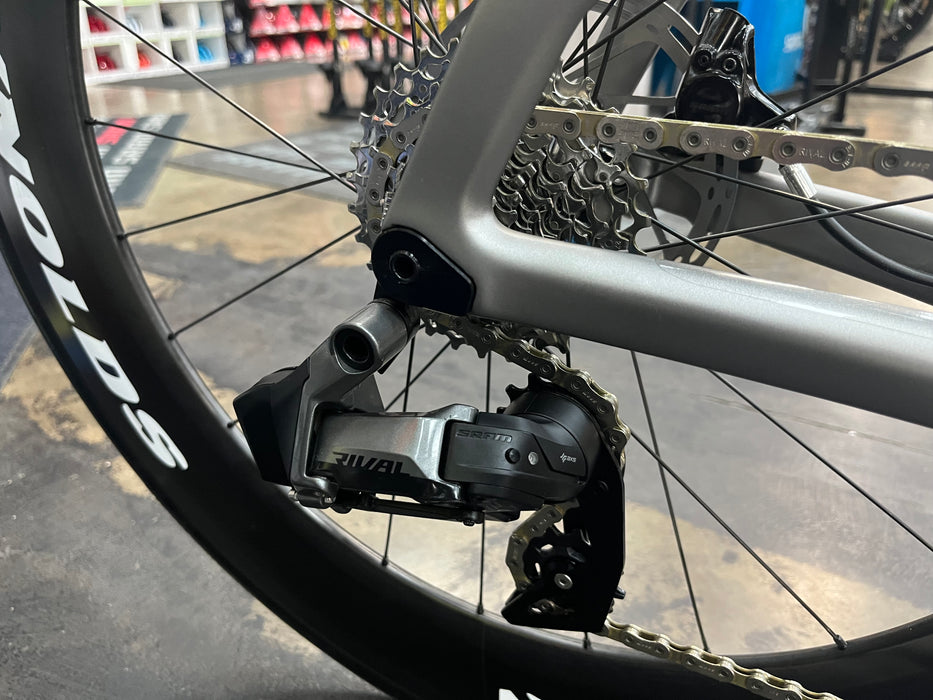 Argon 18 E-118 Tri+ SRAM Rival eTAP AXS 12 Speed - Reynolds AR80 Wheelset - Black 2023