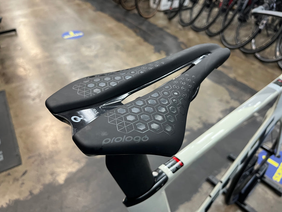 Felt B Performance Shimano 105 12-Speed - White Fog