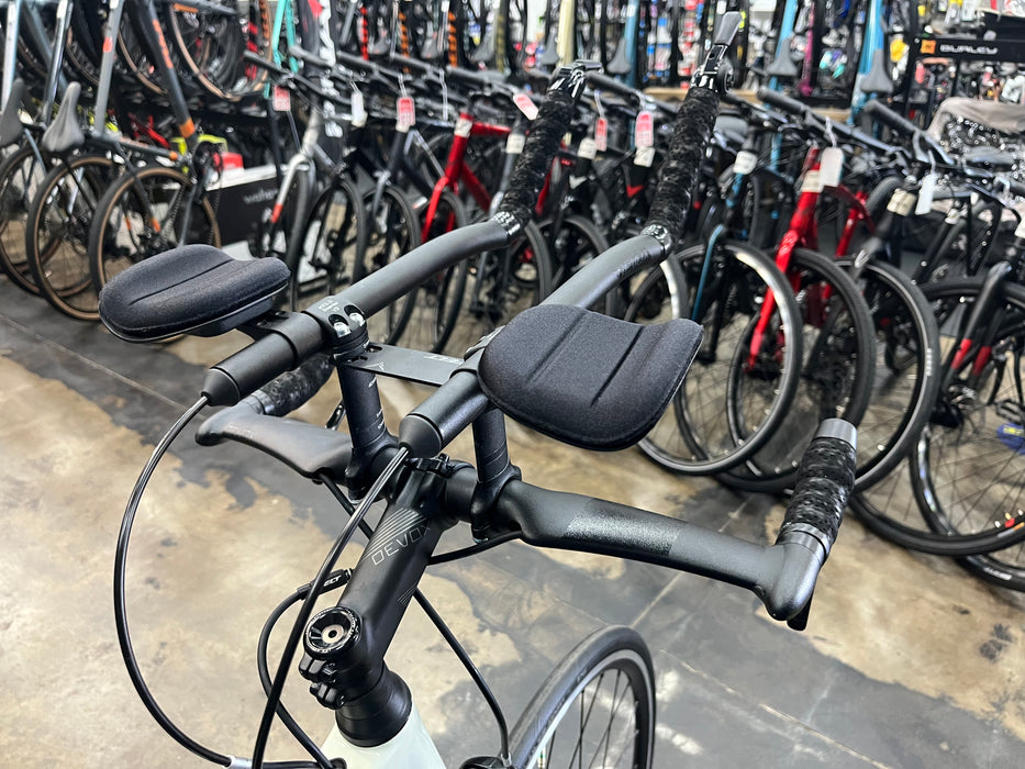 Felt B Performance Shimano 105 12-Speed - White Fog