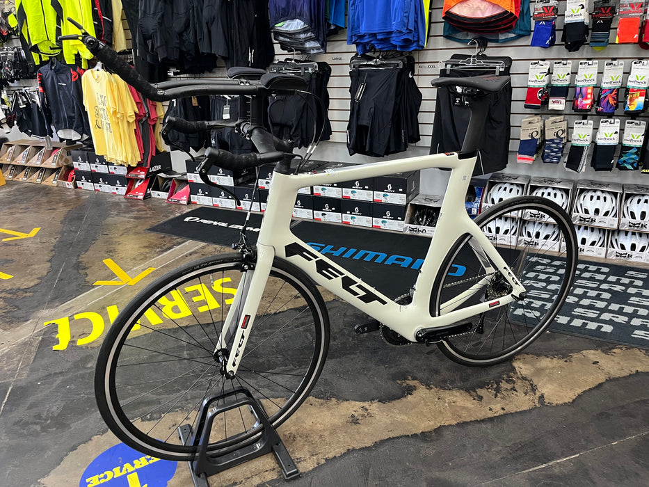 Felt B Performance Shimano 105 12-Speed - White Fog