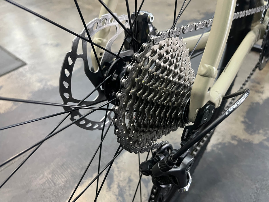 Scott Speedster Gravel 10 Shimano GRX 11-Speed - Cream 2021 DEMO