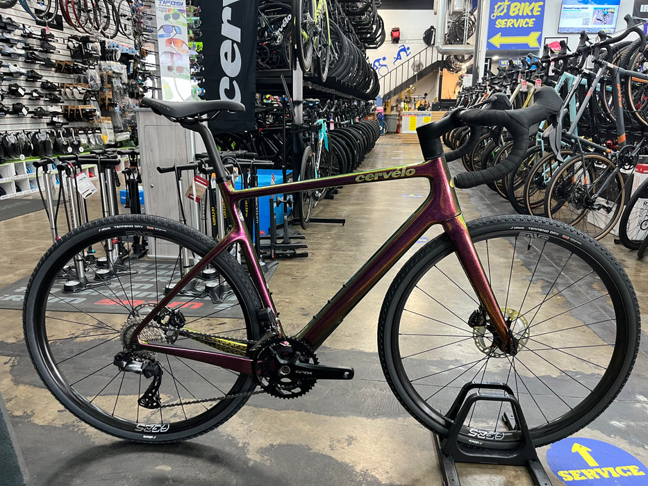 Cervelo Aspero 5 Shimano GRX Di2 12 Speed w/ENVE AG25 Wheels - Purple Sunset