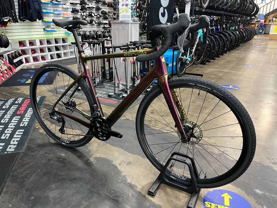 Cervelo Aspero 5 Shimano GRX Di2 12 Speed w/ENVE AG25 Wheels - Purple Sunset