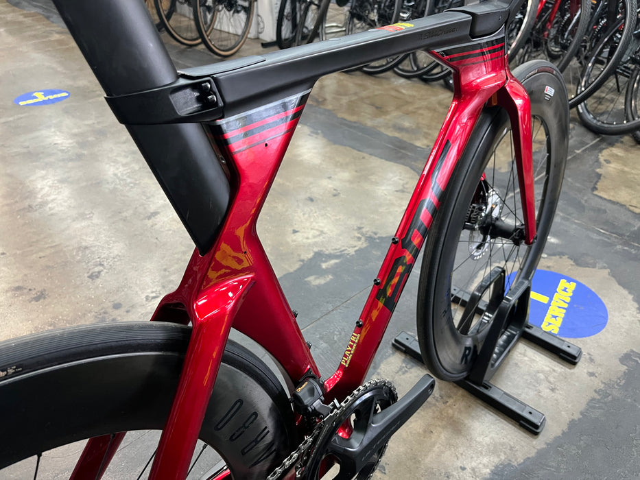 BMC Timemachine 01 Shimano Ultegra Di2 R8150 Reynolds AR80 - Red 2023