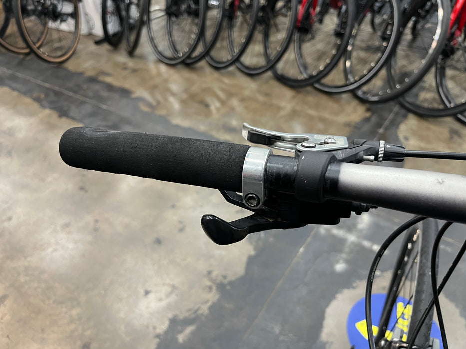 Jamis Ventura Sport Shimano Sora 8 Speed - Black USED