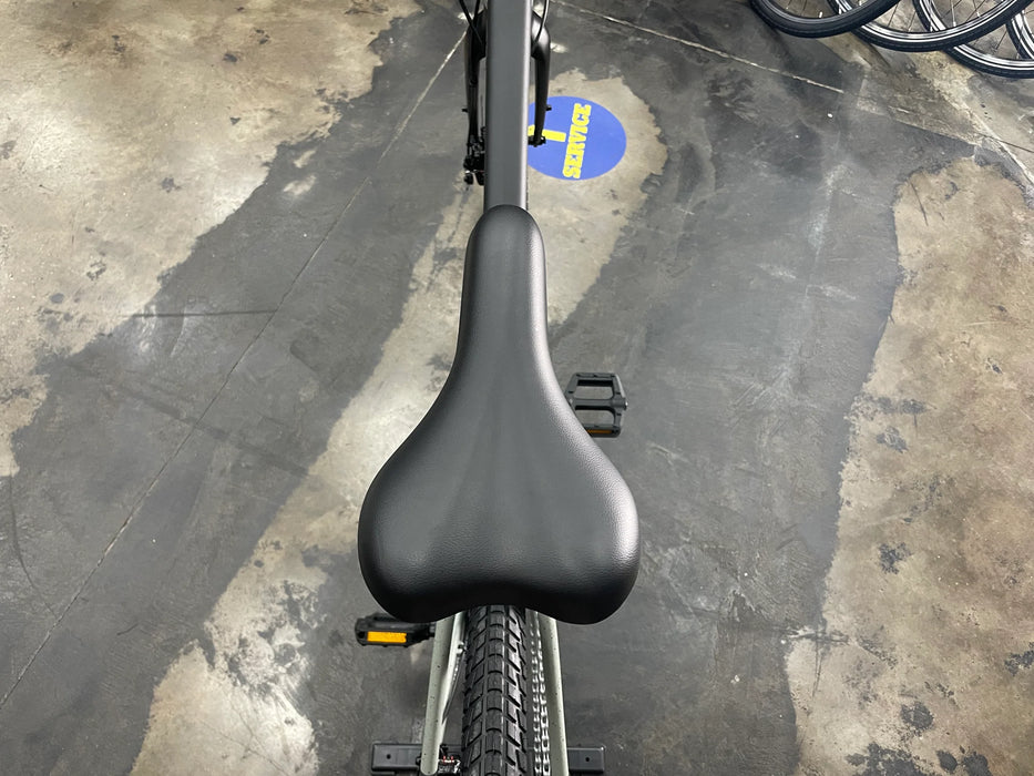 Batch The Urban Bike 27.5" Shimano Tourney