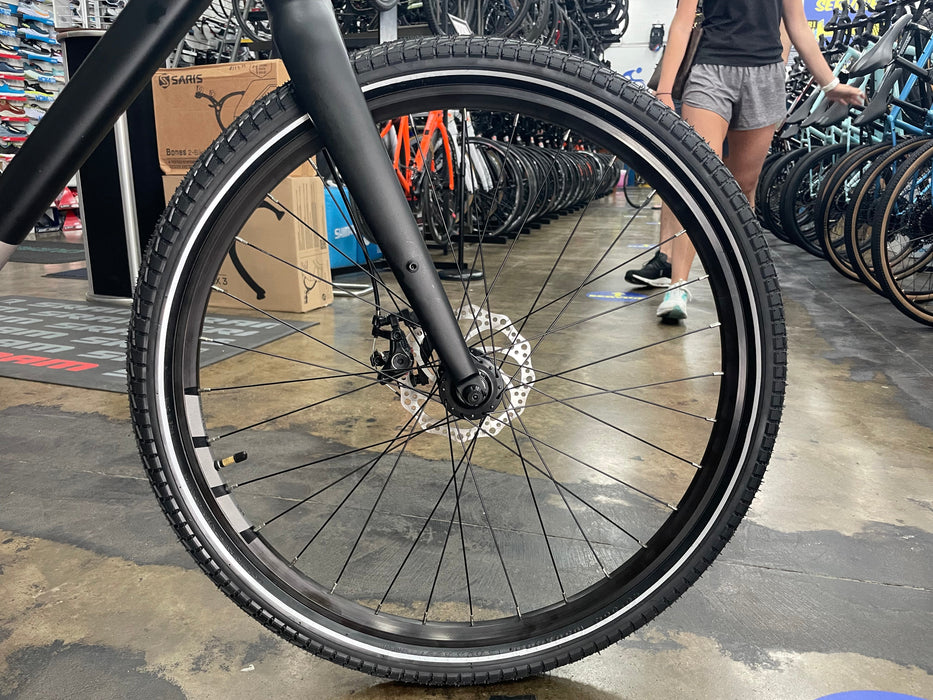 Batch The Urban Bike 27.5" Shimano Tourney