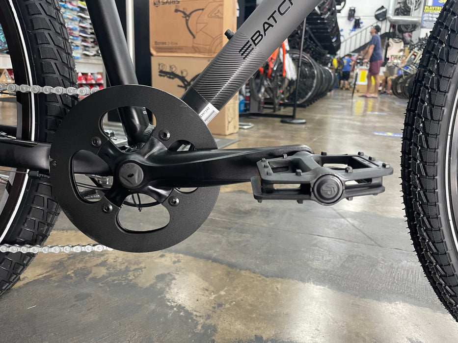 Batch The Urban Bike 27.5" Shimano Tourney