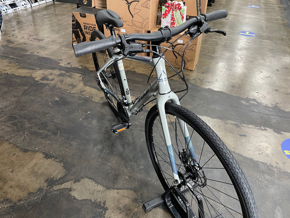 Fuji Absolute 1.7 Shimano Alivio - Cement