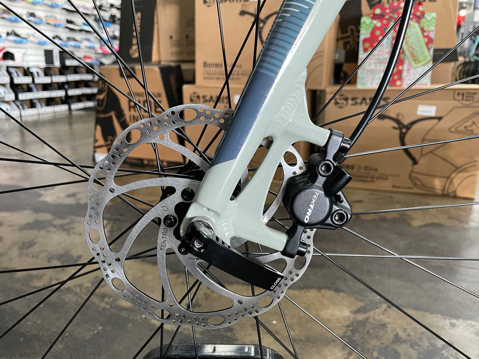 Fuji Absolute 1.7 Shimano Alivio - Cement