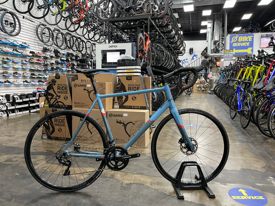 Fuji SL-A 1.3 Disc Shimano 105 11 Speed - Cool Gray/Red Orange