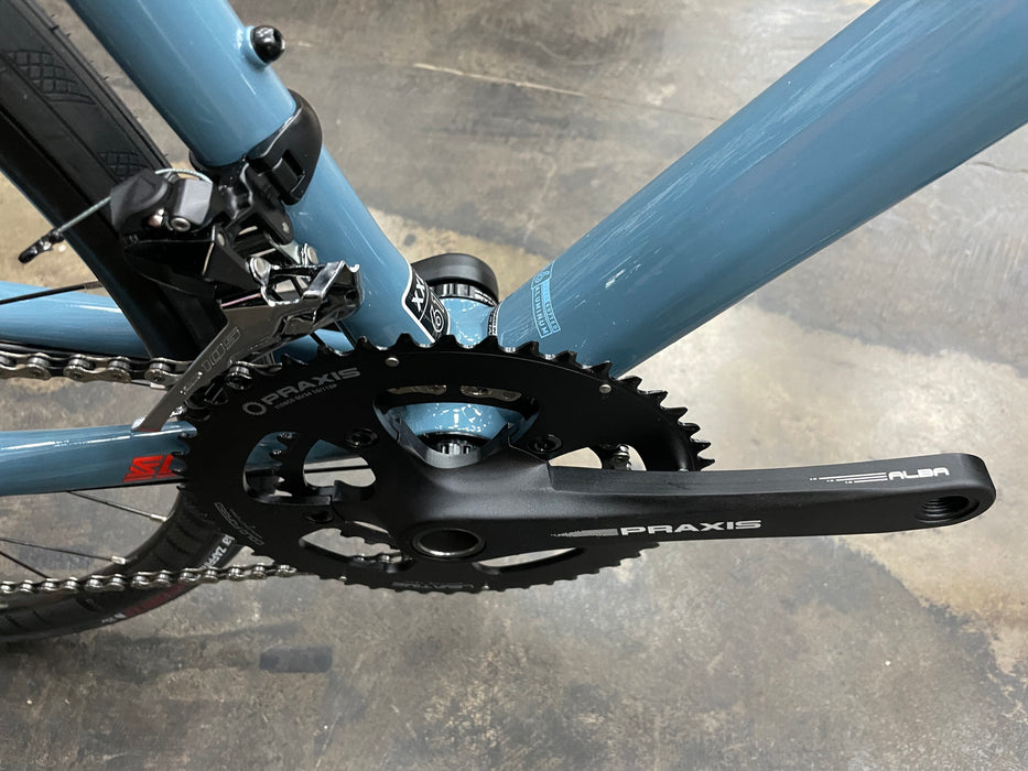Fuji SL-A 1.3 Disc Shimano 105 11 Speed - Cool Gray/Red Orange