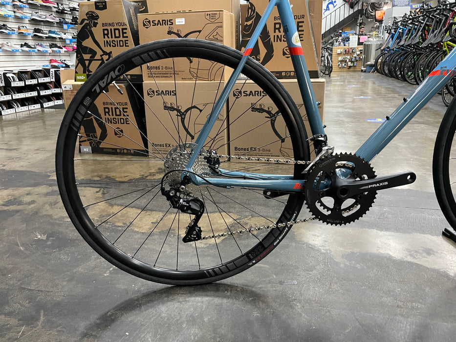 Fuji SL-A 1.3 Disc Shimano 105 11 Speed - Cool Gray/Red Orange