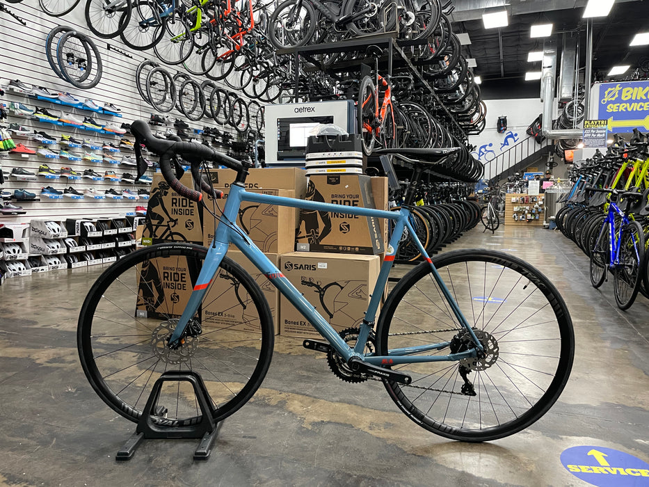 Fuji SL-A 1.3 Disc Shimano 105 11 Speed - Cool Gray/Red Orange