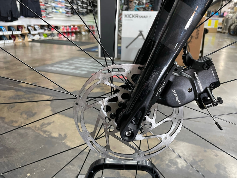 Fuji Sportif 1.1 Disc Shimano 105 11-Speed - Pearl Black