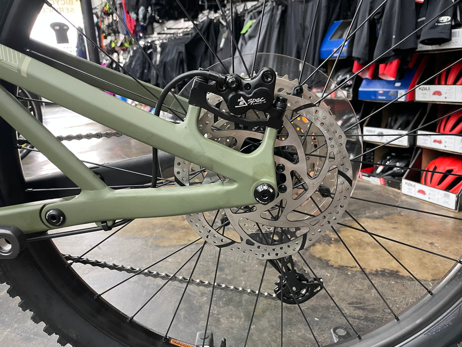 Fuji Auric 27.5 LT 1.5 Shimano Deore 11 Speed - Satin Olive Green