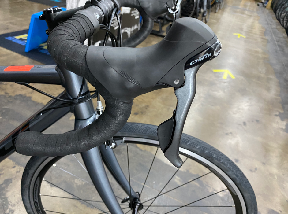 Fuji Sportif 2.3 Shimano Claris 8 Speed - Storm Grey