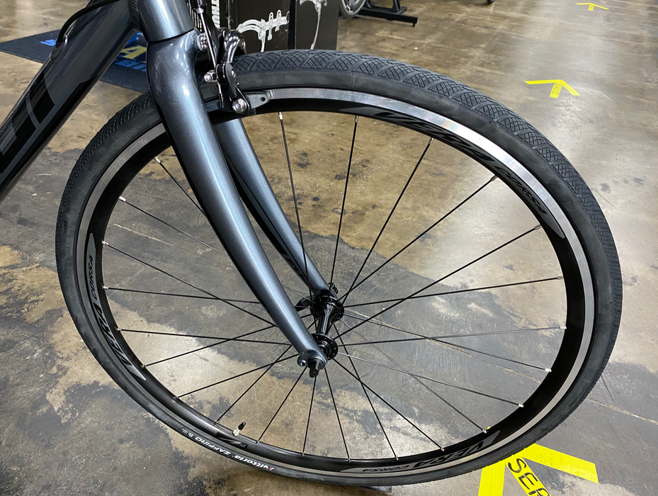 Fuji Sportif 2.3 Shimano Claris 8 Speed - Storm Grey