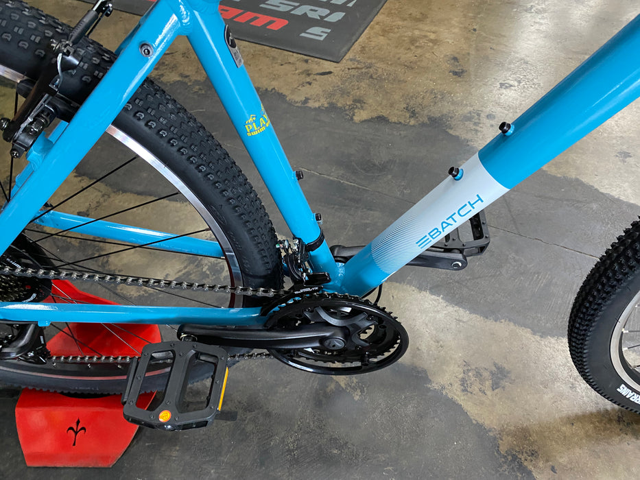 Batch The Mountain Bicycle Shimano Tourney - Gloss Blue