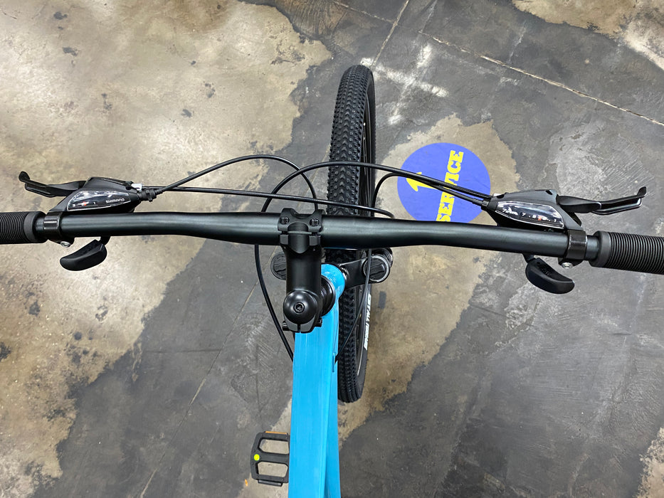 Batch The Mountain Bicycle Shimano Tourney - Gloss Blue