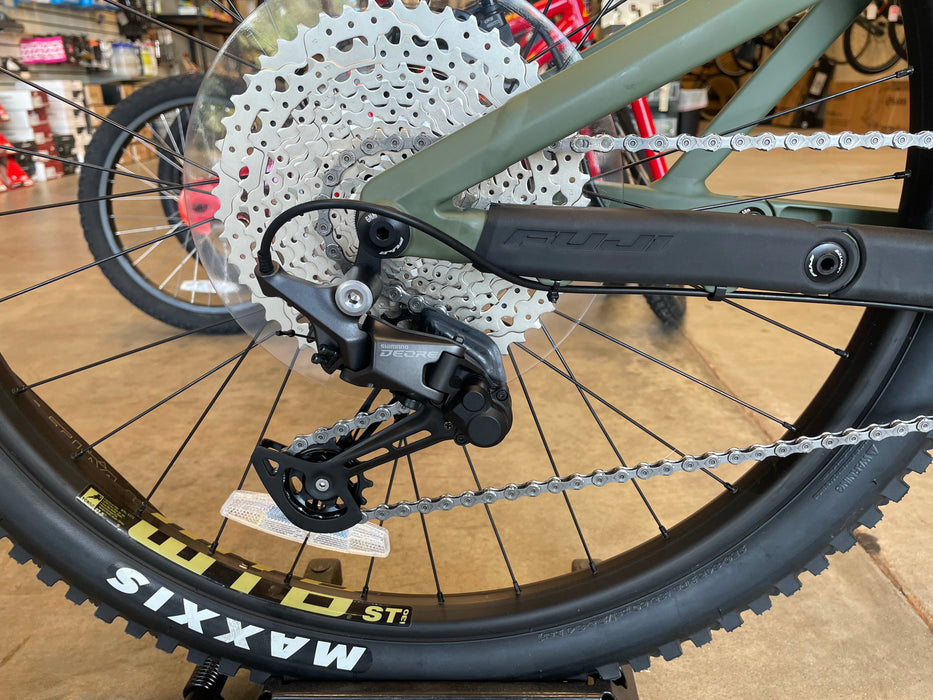 Fuji Auric 27.5 LT 1.5 Shimano Deore 11 Speed - Satin Olive Green