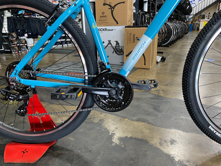 Batch The Mountain Bicycle Shimano Tourney - Gloss Blue