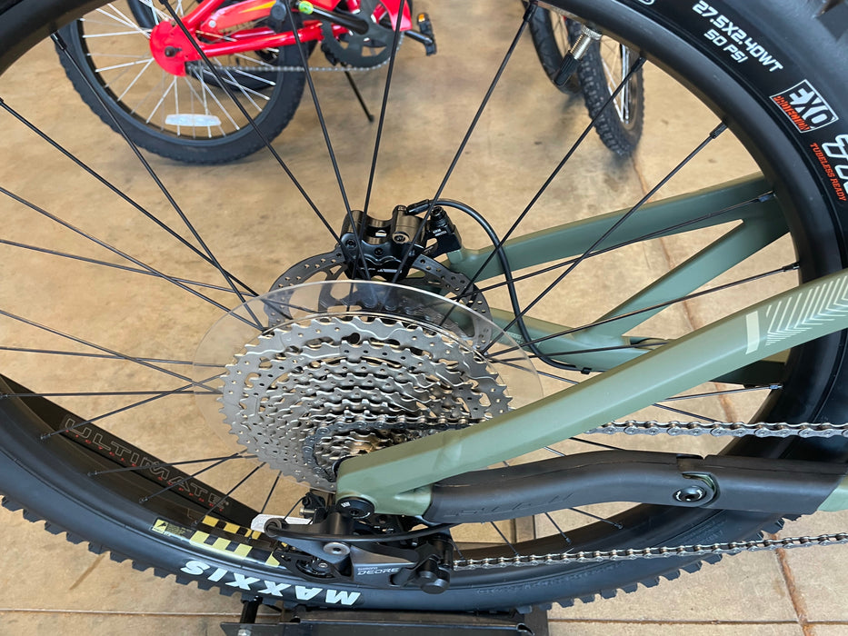 Fuji Auric 27.5 LT 1.5 Shimano Deore 11 Speed - Satin Olive Green