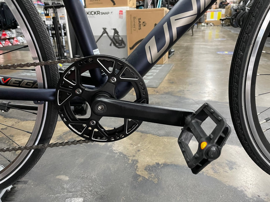 Univega Hybrid Bike Shimano Altus - Dark Matte Blue USED