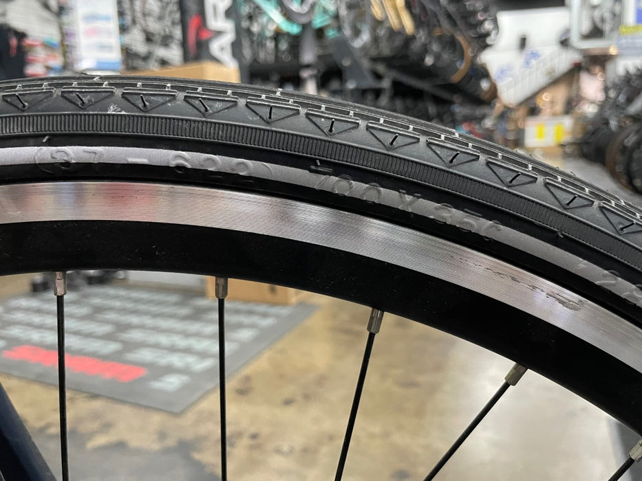 Univega Hybrid Bike Shimano Altus - Dark Matte Blue USED