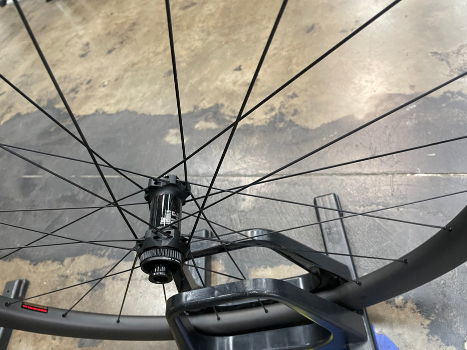 Reserve Wheels 40/44 Disc Tubeless Carbon Wheelset