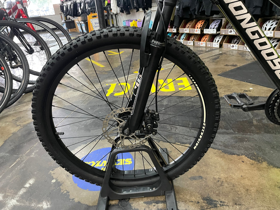 Mongoose Excursion 24" 21 Speed Kids Mountain Bike -  Black USED