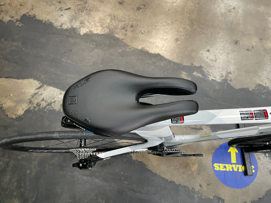 Felt IA Advanced Sram Rival AXS 12 Speed W/ Fulcrum Racing 600 Wheels