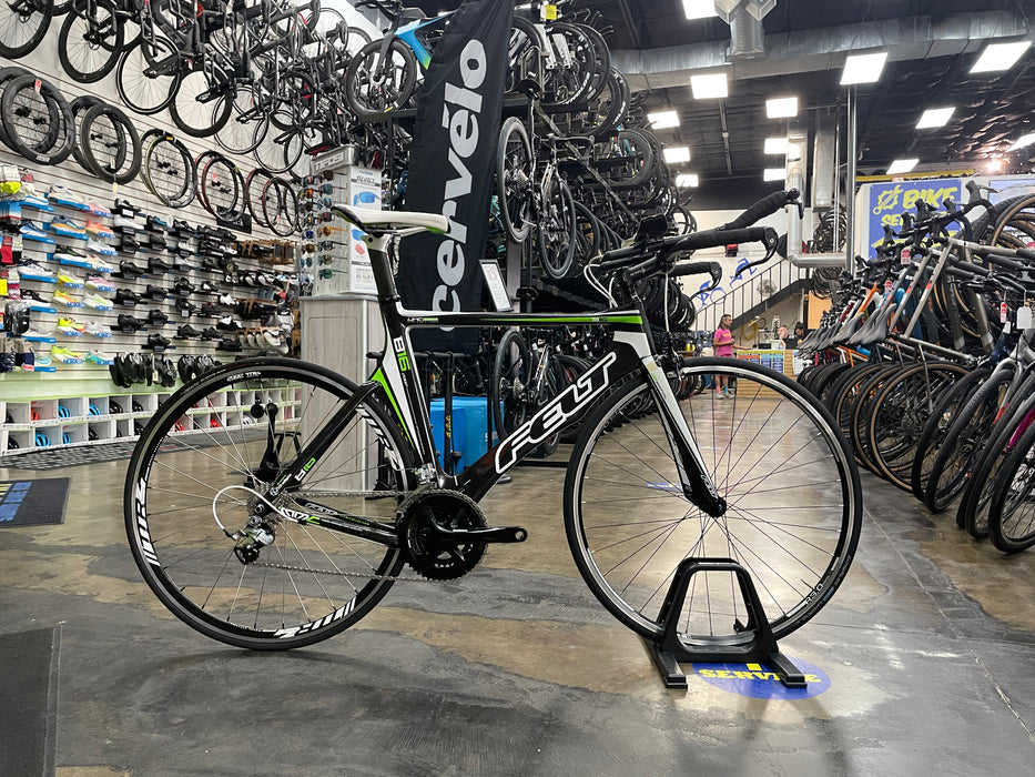 FELT B16 Shimano 10 Speed Black/White/Green - USED