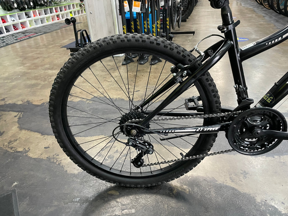 Mongoose Excursion 24" 21 Speed Kids Mountain Bike -  Black USED
