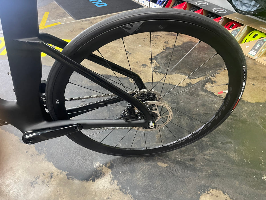 Argon 18 E-117 Tri Disc SRAM Force/Rival eTap AXS 12 Speed - Black/Black DEMO