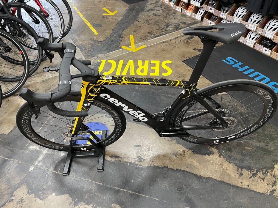Cervelo S5 SRAM Rival eTap AXS w/ Reynolds AR58 Wheels